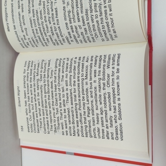 Mary Higgins Clark Silent Night Hardback Book Large Print 1995 Novel - Picture 6 of 6
